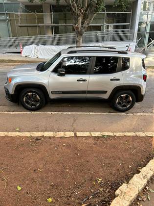 JEEP RENEGADE 1.8 16V FLEX SPORT 4P AUTOMÁTICO JEEP RENEGADE 1.8 16V FLEX SPORT 4P AUTOMÁTICO